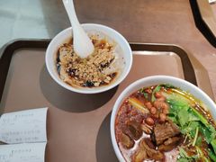 -小吃城(重庆江北国际机场店)