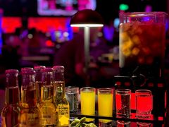 -赤红音乐现场(浦东金桥路店)