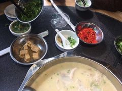 -肖仙仙羊肉汤·始于1996年(郫都店)