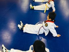 -金载勋跆拳道场(玲东花园店)