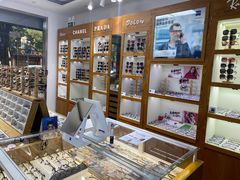 -沪睛眼镜蔡司官方授权店(金桥佳林路店)