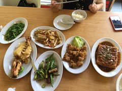 -ZF Seafood Restaurant 卓峰海鲜餐