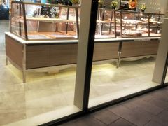 面包甜点陈列柜-巴黎贝甜(国贸店)