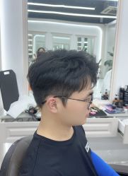 -尤司男士国潮理发馆