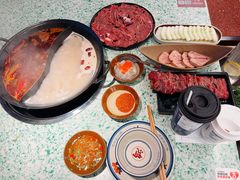 骨汤鸳鸯锅-鸿姐老火锅(龙阳店)
