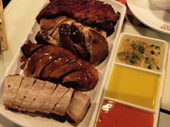 -新大咀港式茶餐厅(宝山万达店)