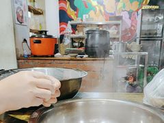 -渝嘴小老弟老火锅(华新村店)