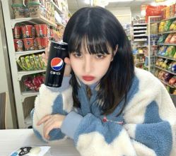 -时尚殿堂明星门店