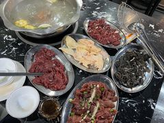-牛一煲美食(江高店)