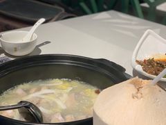 榴莲椰子鸡-百年果林椰子鸡(中洲店)