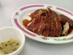 玫瑰豉油鸡（例）-东鑫记港式茶餐厅(南京东路店)