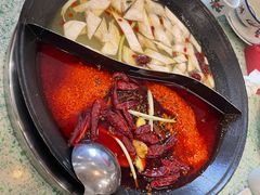 -鸿姐老火锅(疁城新天地店)