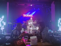 -TZ House音乐现场(茅台店)
