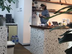 -Line 咖啡(石厦花园店)