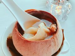 花胶椰子鸡-天龙轩(香港丽思卡尔顿酒店)