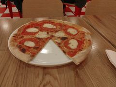 -城市大道红炉披萨烘焙坊