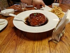 -苹果树下艺术餐厅(宋庄店)