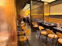 -钱小奴海鲜自助黑金店(杭州滨江龙湖店)