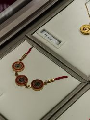 -周大福CHOW TAI FOOK(浦东八佰伴店)