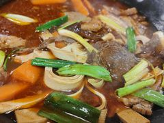 -霄汉牛三鲜湖北砂锅菜(万松园2店)