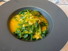 豌豆黄浸豌豆尖-半山腰·云南菜(侨福芳草地店)