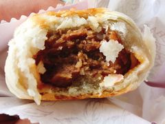 鲜肉月饼-长发西饼(临顿路店)