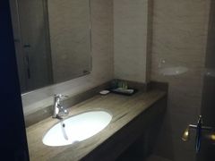 -贝尔大酒店(海拉尔伊仕丹购物广场店)