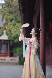 -汉仪华裳汉服馆(打浦桥店)