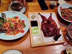 -老滇山寨•云南特色菜•地方菜•民族风情歌舞表演(金碧店)