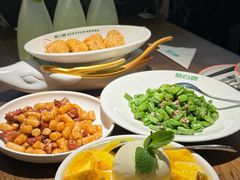 -新白鹿餐厅(滨江银泰店)