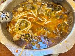 酸萝卜鱼火锅-大理.老字号渝记酸萝卜乌鱼(古城总店)