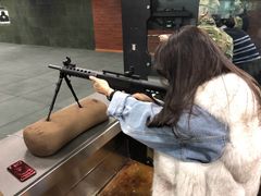 -都市枪神实弹射击俱乐部