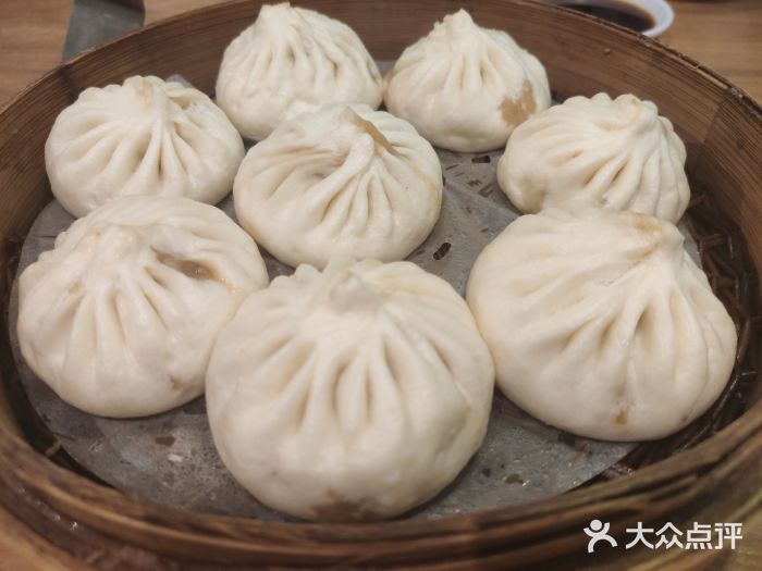 草包包子铺(宽厚里店)传统猪肉小笼包图片