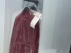 -福奈特洗衣洗鞋(宝华广场店)