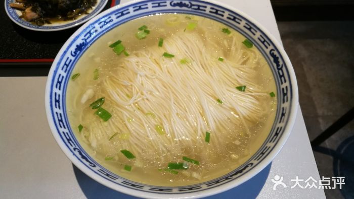 新万鑫银丝面·非遗无锡味(惠山古镇店)鸡汤银丝面图片