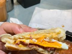 招牌咸牛肉芝士猪仔包-华嫂冰室(尖沙咀店)