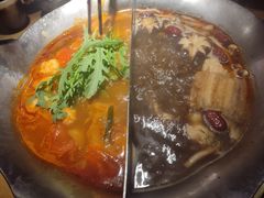 -湊湊火锅·茶憩(杭州湖滨银泰in77店)