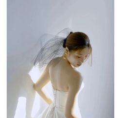 -Lady  Jane高端婚纱礼服馆