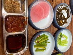 -明洞阿姨·韩式酱蟹烤肉·创意料理(三元桥店)