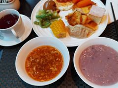 -君来湖滨饭店·玫瑰园
