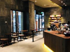 -星巴克(杭州临平银泰城B1店)