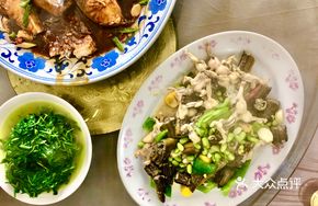 Eel and Frog Stir-fry