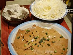 -周小明火锅(黑金冠社区店)