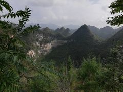 -百色大石围天坑群
