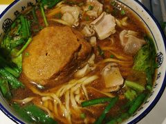 -镇南锅盖面馆(解放路店)