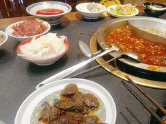 -沸炉重庆老火锅(军事博物馆店)