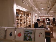 -乐蓬马歇百货公司(Rive Gauche)