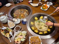 -万里闯关东铁锅炖菜馆(高新旗舰店)