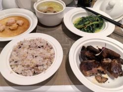 -爱月时月子会所·贝萌店