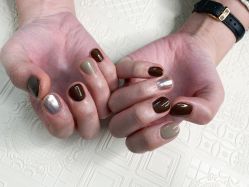 -Momo nail 日系美甲